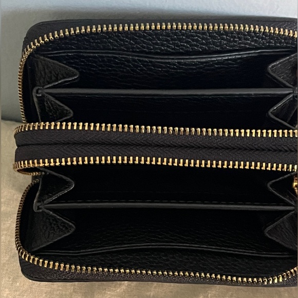 Tory Burch Double Zipped Card Holder - Picture 3 of 3